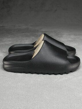 YEEZY SLIDE YZY YS-01 BLACK SIZE 10 (SAME DAY SHIPPING)